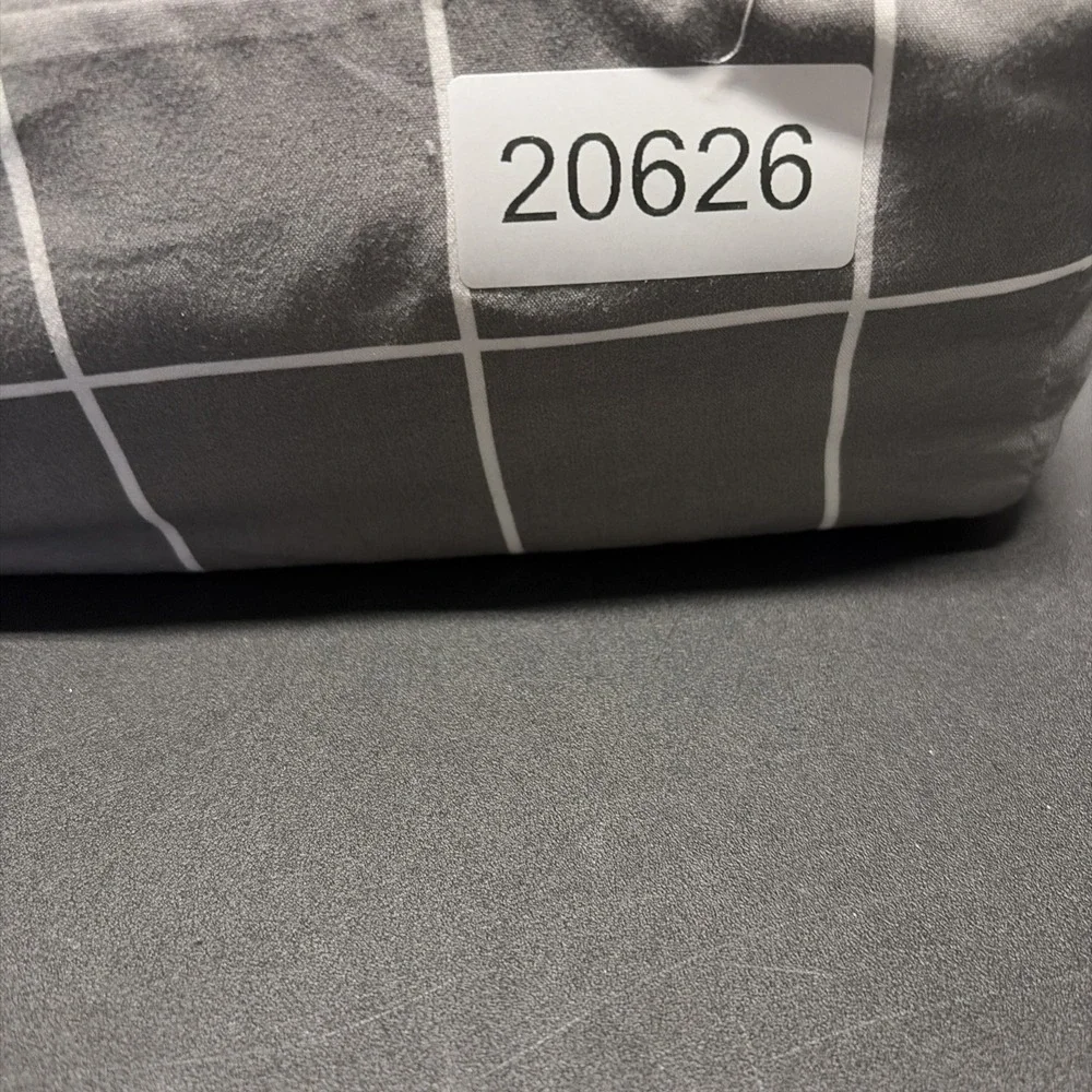 Gray Room Essentials Queen Microfiber Winkle Resistant 4 Set Sheet Set